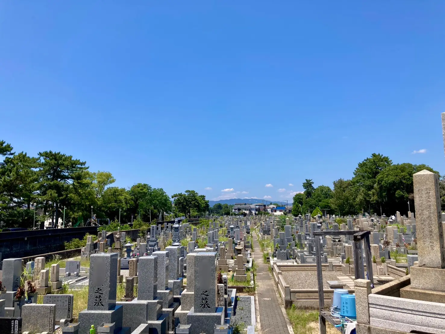 豊中市の服部北条墓地